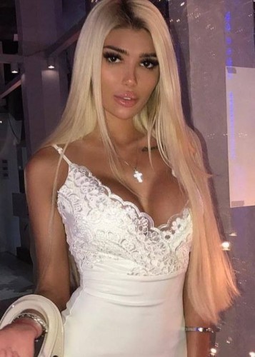 Лина, Г. Струнино